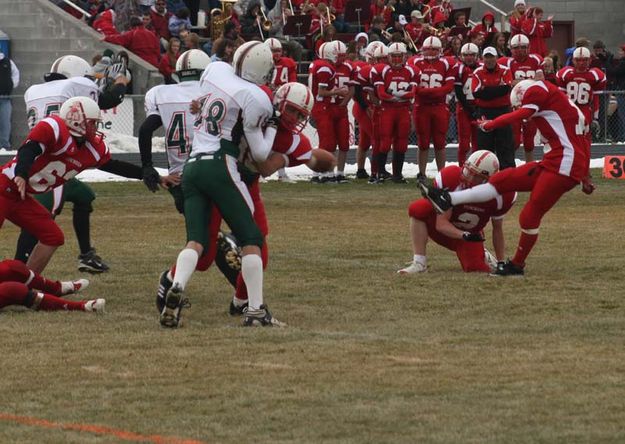 Blocked extra point. Photo by Dawn Ballou, Pinedale Online.