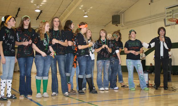 Volleyball Team. Photo by Pam McCulloch, Pinedale Online.