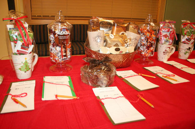 Chocolate Auction. Photo by Dawn Ballou, Pinedale Online.