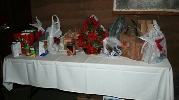 Food Basket Donations. Photo by Dawn Ballou, Pinedale Online.