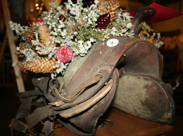 Saddle detail. Photo by Dawn Ballou, Pinedale Online.