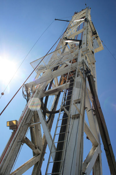 Drill Rig. Photo by Dawn Ballou, Pinedale Online.