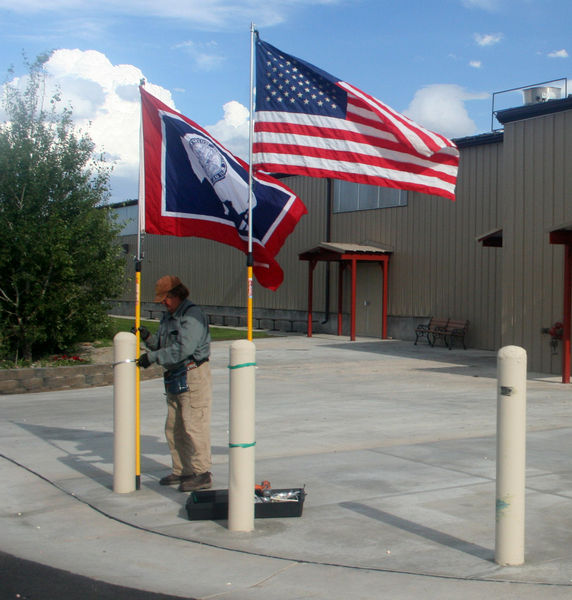 Courtney Skinner flag man. Photo by Dawn Ballou, Pinedale Online.