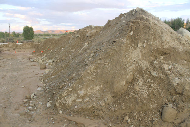 Tons of dirt and mud. Photo by Dawn Ballou, Pinedale Online.