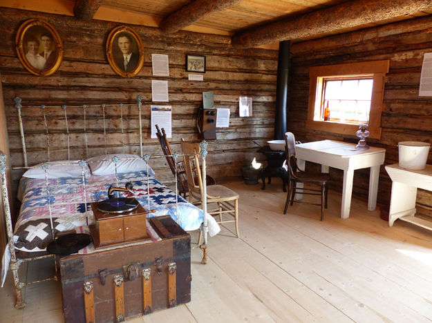 Inside the Bunkhouse. Photo by Dawn Ballou, Pinedale Online.