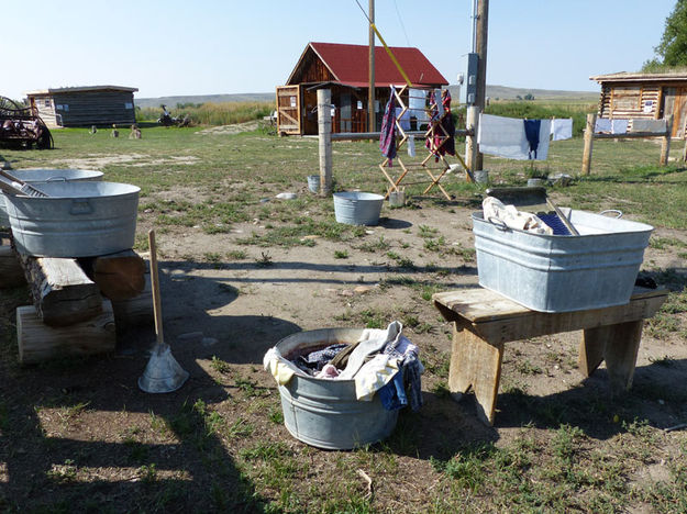 Laundry. Photo by Dawn Ballou, Pinedale Online.