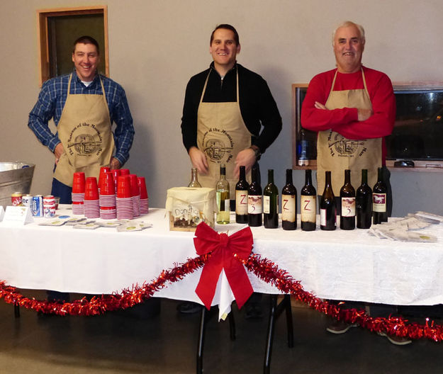 3 Bartenders. Photo by Dawn Ballou, Pinedale Online.