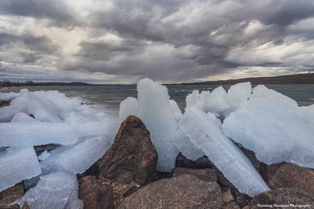 Fremont Lake ice. Photo by Dave Bell.