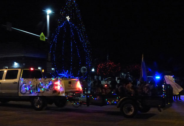 Girl Scouts float. Photo by Dawn Ballou, Pinedale Online.