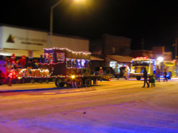 Parade of Lights. Photo by Dawn Ballou, Pinedale Online.