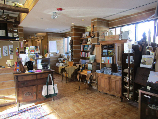 Gift Shop. Photo by Dawn Ballou, Pinedale Online.