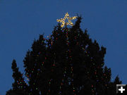 Lighted star. Photo by Dawn Ballou, Pinedale Online.