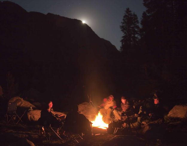 Full Moon Rise. Photo by Dave Bell.