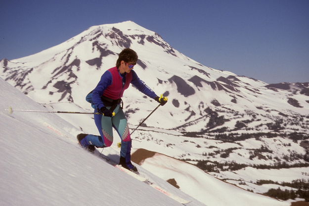 Sue crankin' some turns /  Broken Top Ski Traverse / Three Sisters Wilderness / Oregon / circa 1988. Photo by Fred Pflughoft.